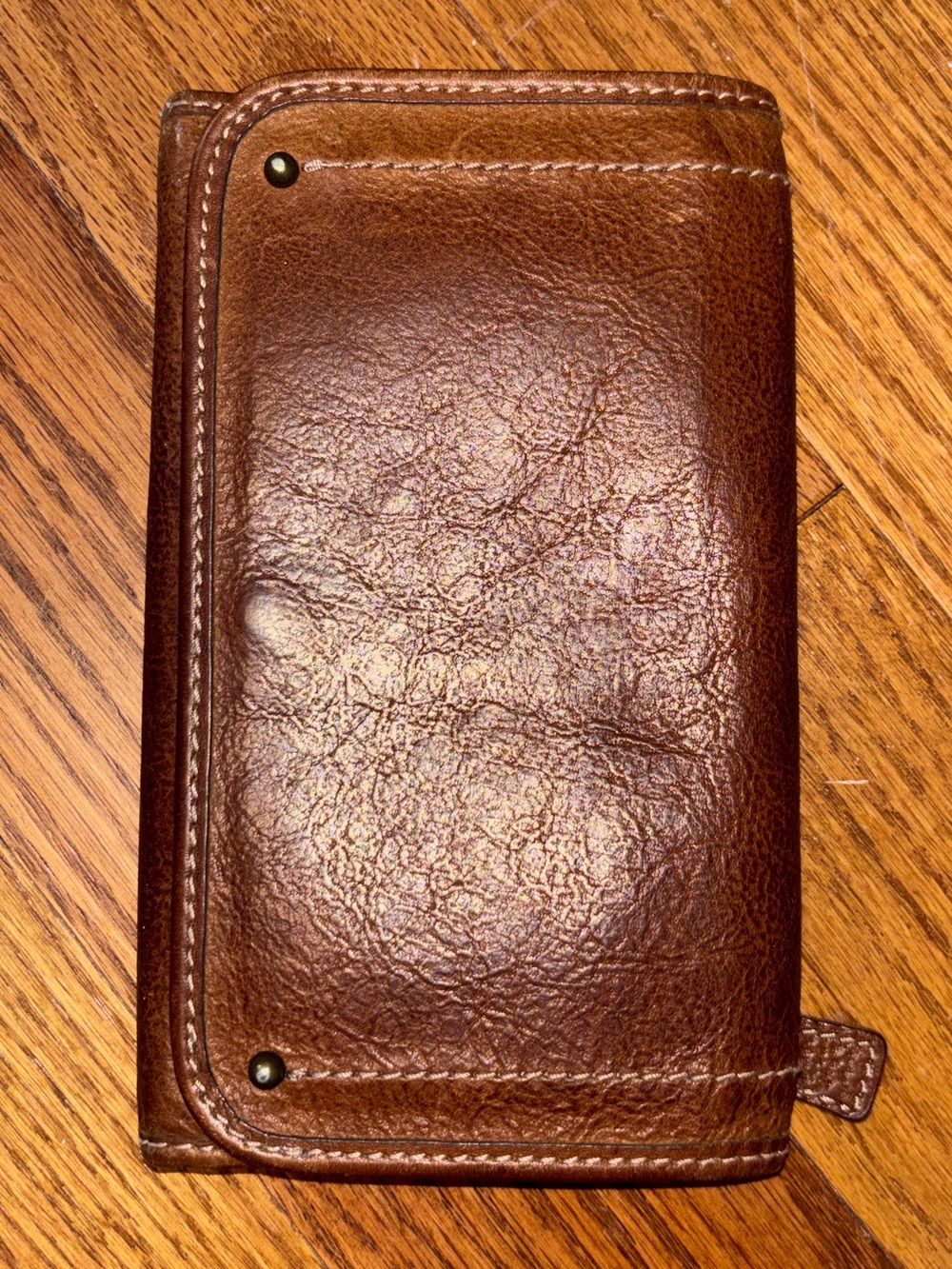 Banana Republic Women’s Trifold Leather Wallet